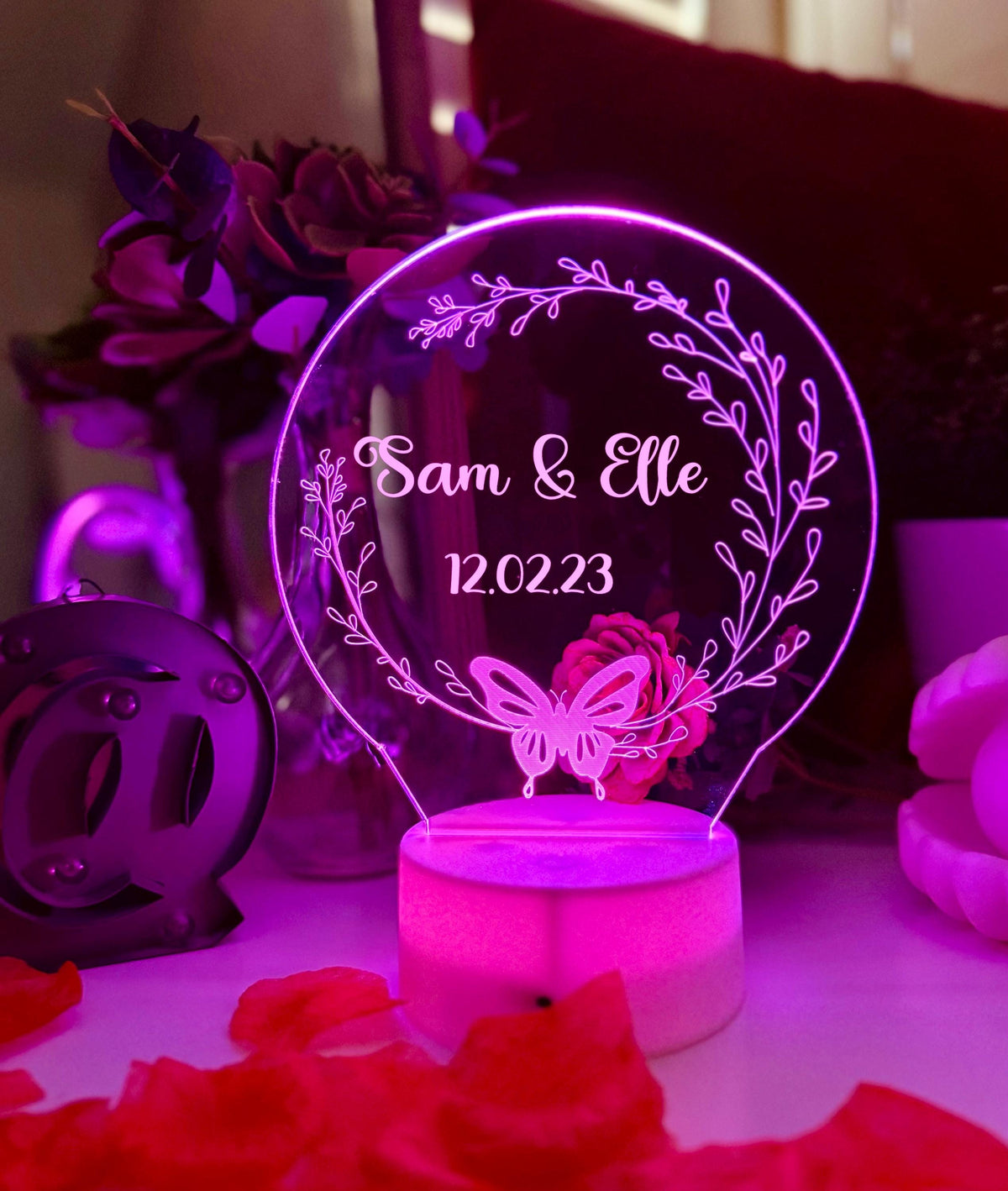 Personalized Love Wreath Night Light